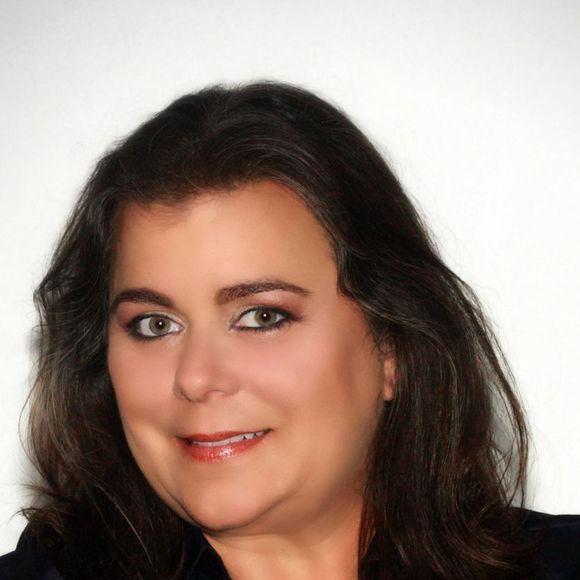 Meet your Posher, Maria - Picture 1 of 1